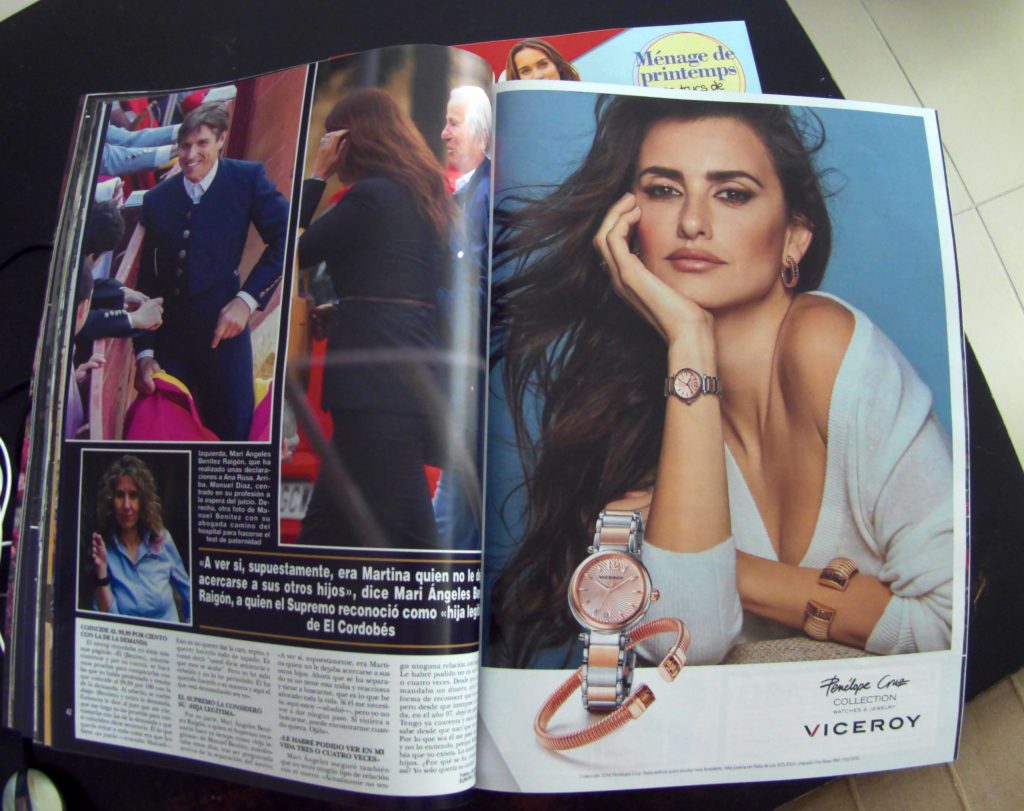 ads with Penelope Cruz in Hola
